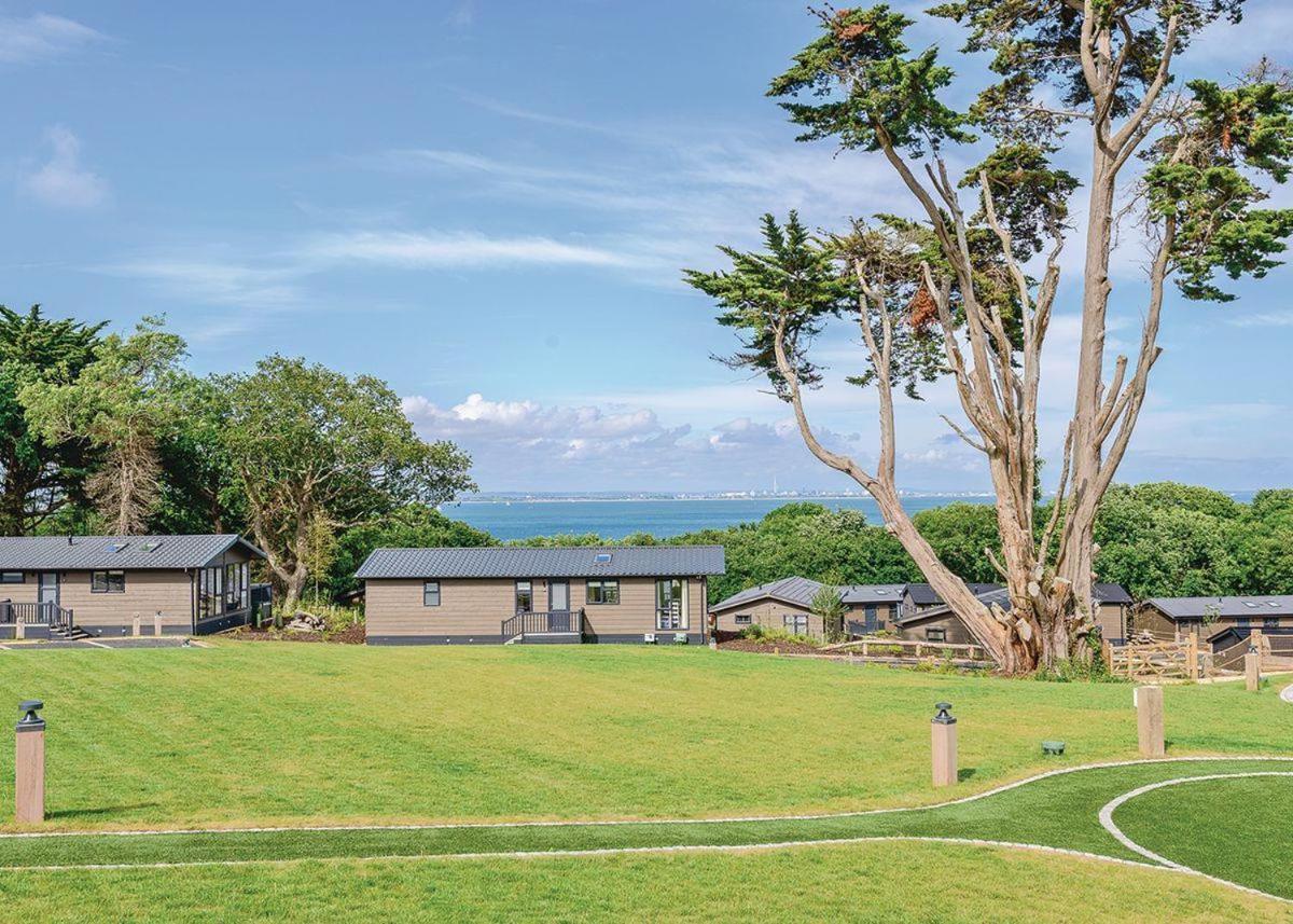 Woodside Bay Lodge Retreat 우튼브리지 외부 사진