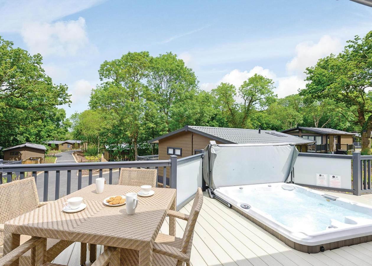 Woodside Bay Lodge Retreat 우튼브리지 외부 사진